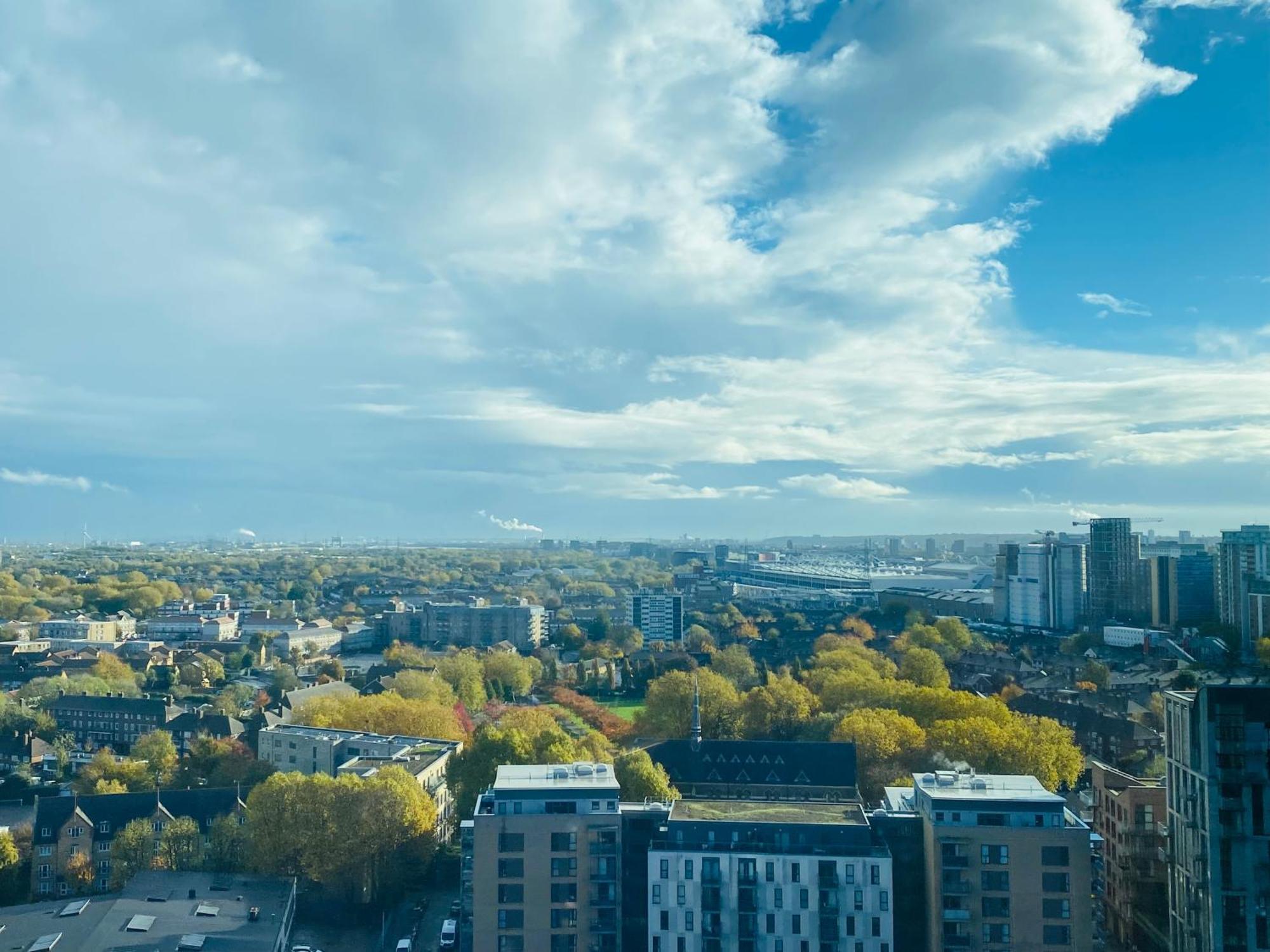 Cozy Flat With Stunning Views Lägenhet London Exteriör bild